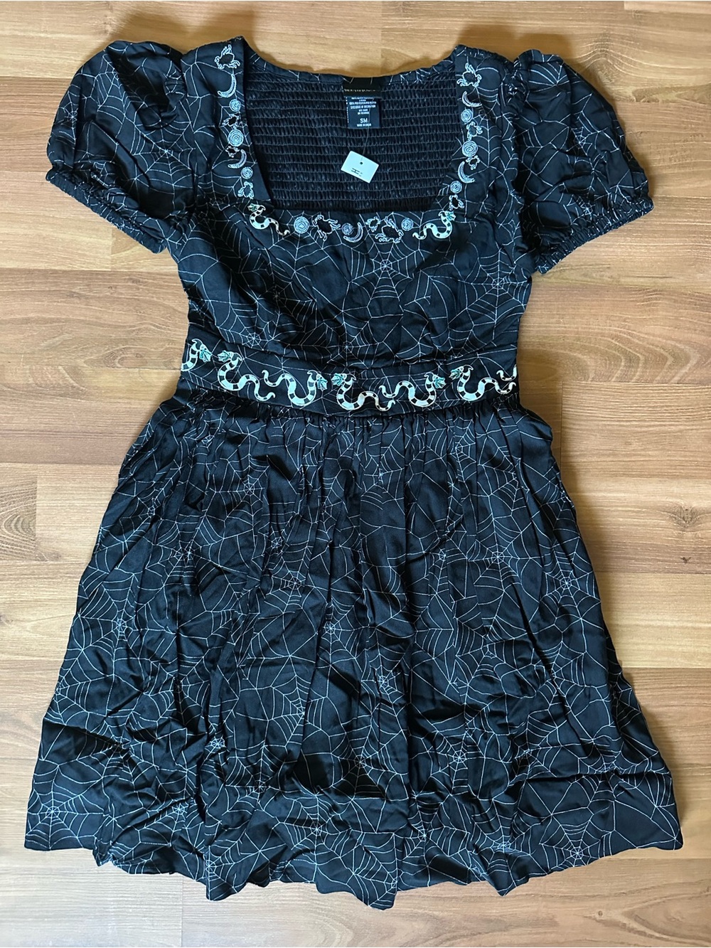 Black Sandworms & Spiderweb-Print Beetlejuice Midi Dress with Embroidered Waist